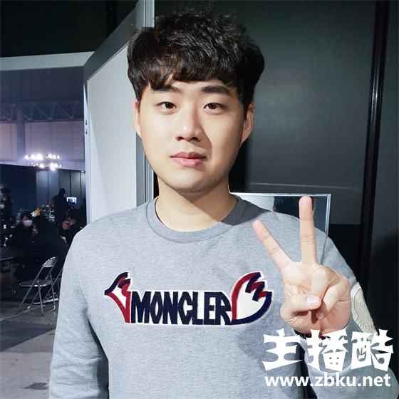 Bang宣布加盟北美100T战队 将与大师兄互动玩起骚话