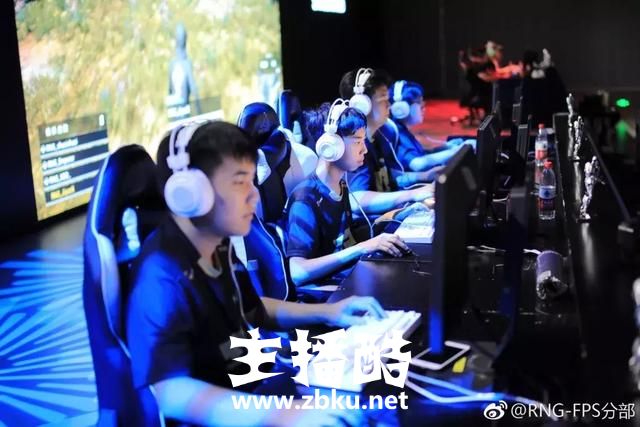 RNG首次回应XDD开挂 本人表示开始被锤其实挺高兴