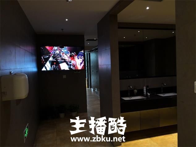 RNG主场运营之道：从电竞海底捞变成了大型宠粉现场