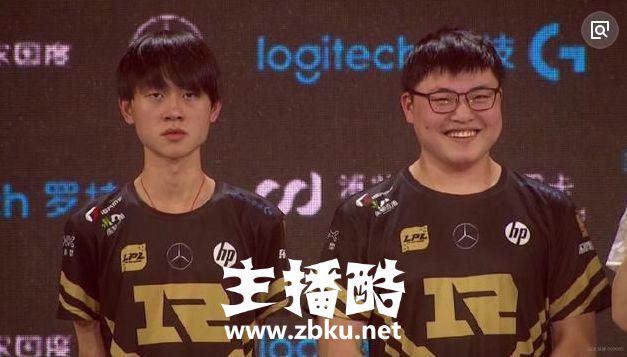 RNG卡萨韩服ID引热议，UZI看后都不能忍，小明卡萨排位遭UZI暴打