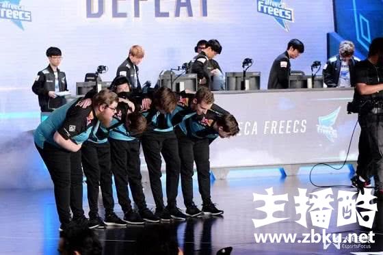 韩国网友热议LCK队伍全军覆没：真是创造了一个历史