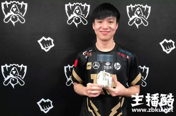 RNG选手快问快答 Letme在女朋友和电脑之间选择后者