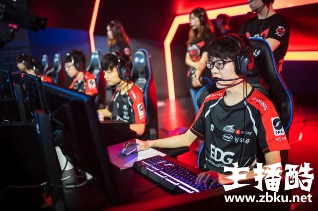 EDG为何会输给KT？不仅阵容有问题视野更是被压制