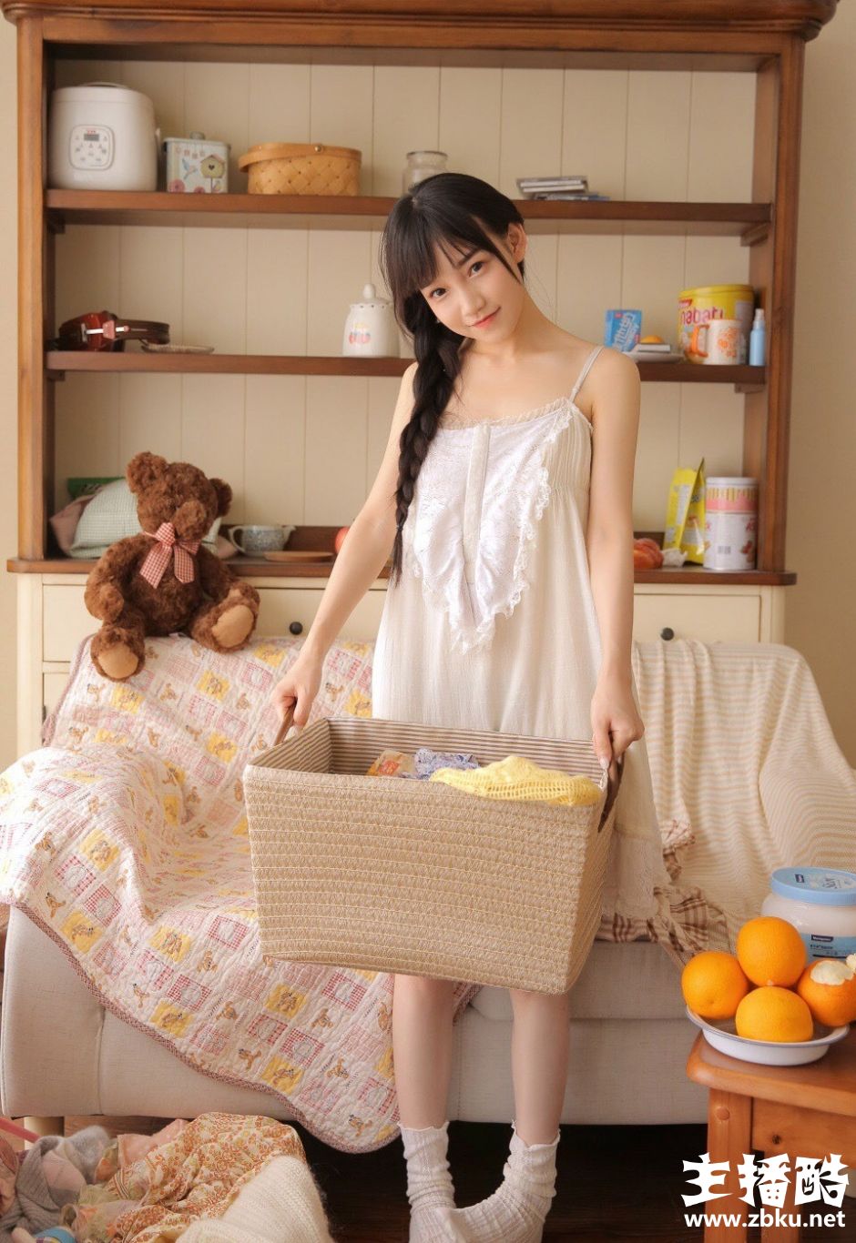 日系和服美女稚嫩童颜小巧樱唇零瑕疵肌肤白到发光图片