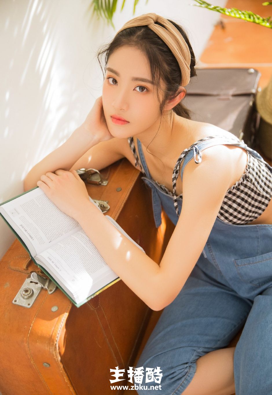 森女系美女低扎马