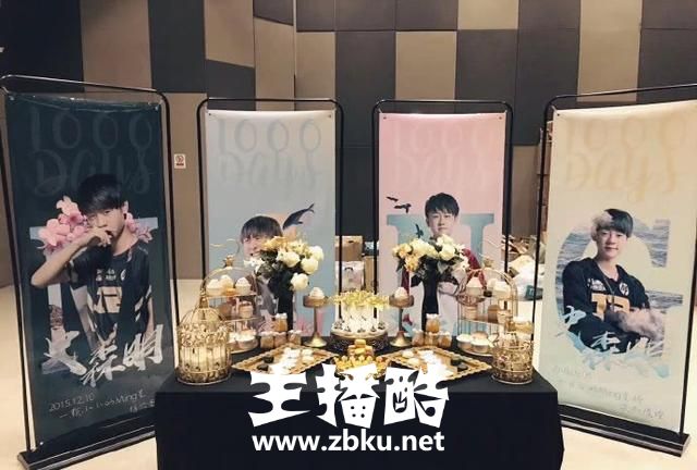 LOL：金牌辅助Ming出道1000天，粉丝应援牌面不输UZI