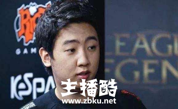解说致幻爆料KZ上野不和，小花生和Khan训练赛吵架，互不帮忙