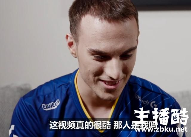 选手本人看到《登峰造极境》的反应？UZI羞耻大笑：这是什么啊