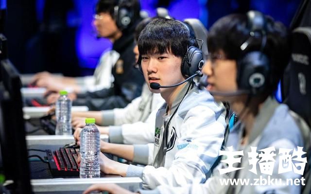 Joker谈S8四强赛：IG想赢下路一定要混，因为赢比赛不用他们Carry