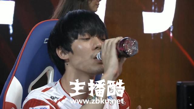 WE战胜SS后，Mystic表现引玩家热议，网友：当爹了就这么猛了吗？