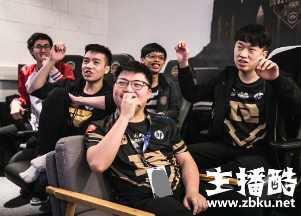 LPL十大经典解说语录：厂长Uzi二连上榜 米勒霸占前三