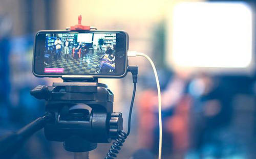 火山直播去哪里买人气 火山直播间挂假人有事吗