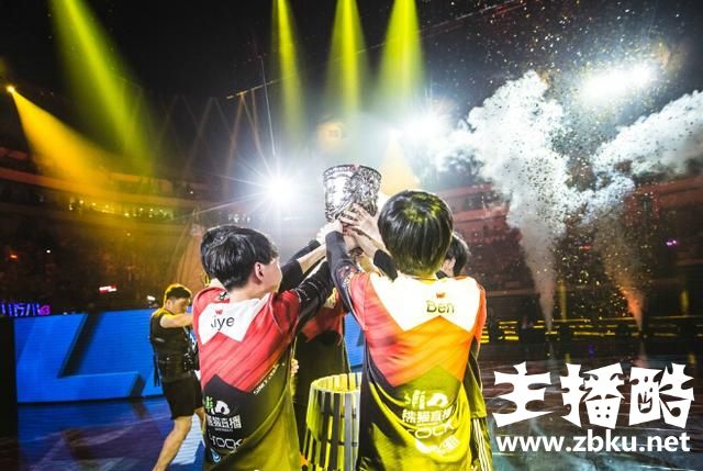 LPL十大经典解说语录：厂长Uzi二连上榜 米勒霸占前三
