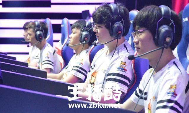 LPL又一支战队要解散？队员纷纷暗示没比赛打，粉丝们心疼不已