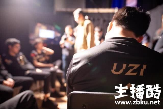 请对RNG多点包容 勿让刘翔式悲剧在电子竞技中重现