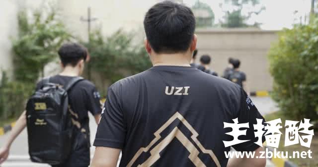 Uzi到底强在哪里？知名职业狗吹一语道出恐怖真相！