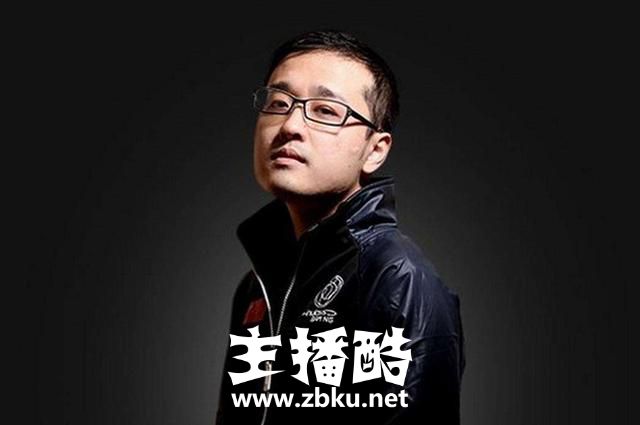 LOL笑笑直播发飙，怒斥粉丝带自家主播节奏，做得有点太过分！