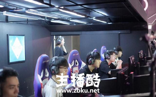 盘点LPL三年来最让人失望的战队：OMG只能排在第二，第一非他莫属