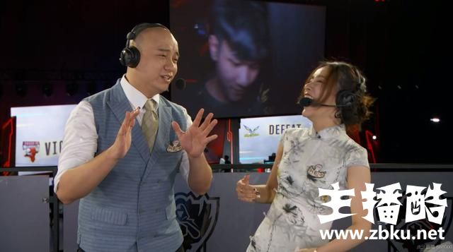 断气型解说昊恺引爆观众弹幕，LPL解说：来人救救昊恺吧