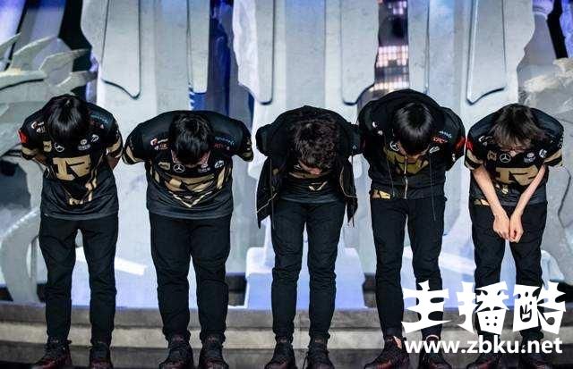 RNG和EDG止步八强，草莓心酸表示：这辈子没想过要给IG加油！