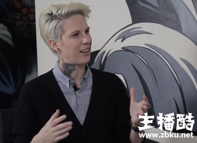 LOL：英文解说猫猫狂吹RNG S8现场见证UZI夺冠血赚