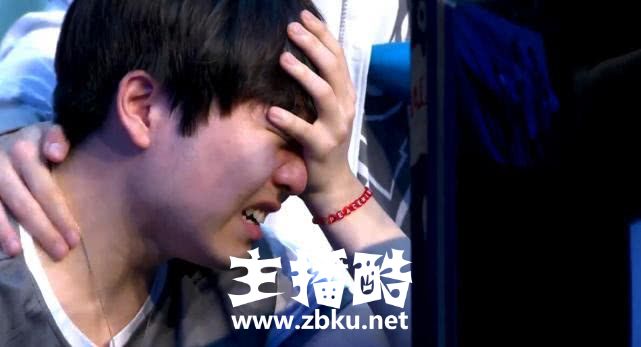 IG战胜JDG晋级决赛宝蓝泪洒现场 这次没让粉丝失望
