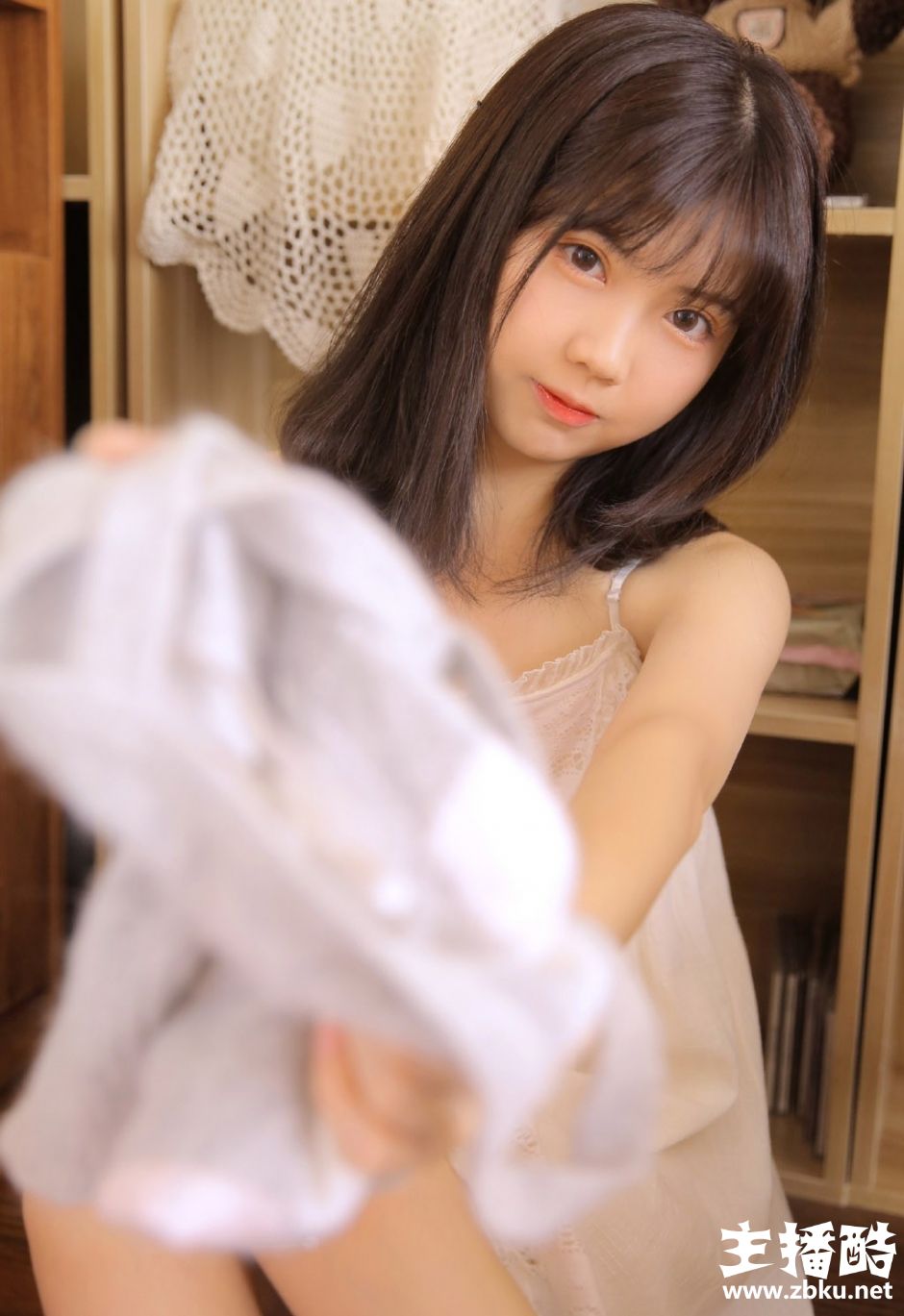 日系和服美女稚嫩童颜小巧樱唇零瑕疵肌肤白到发光图片